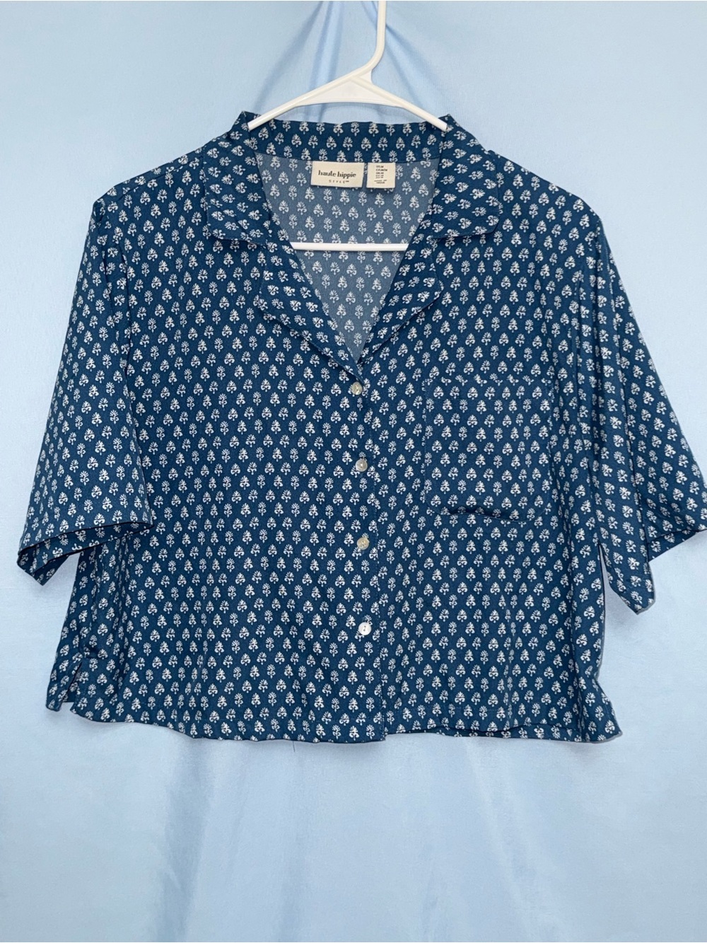 Haute Hippie Silk Blue Floral Button Front Blouse Size Medium Boho - Picture 2 of 6
